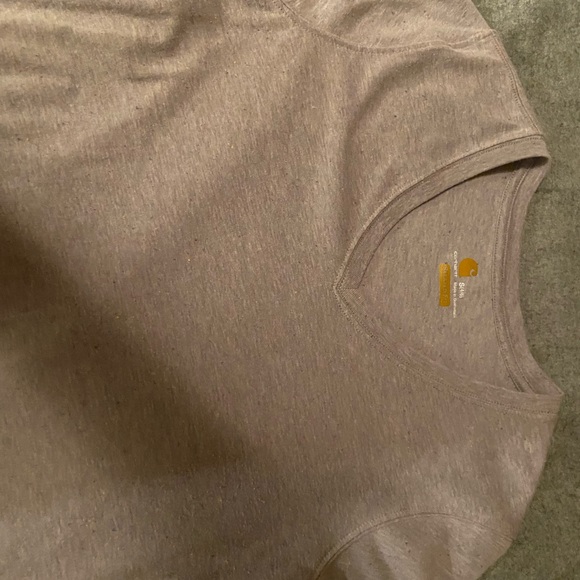 ᑕᗩᖇᕼᗩᖇT T-ᔕᕼIᖇT ᑎᗯOT - Picture 4 of 4